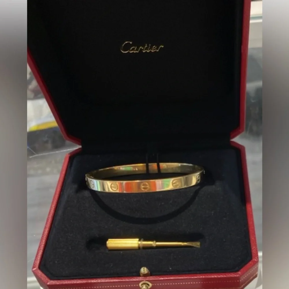 Cartier gold love bracelet size 19 year 2019 - Picture 1 of 8